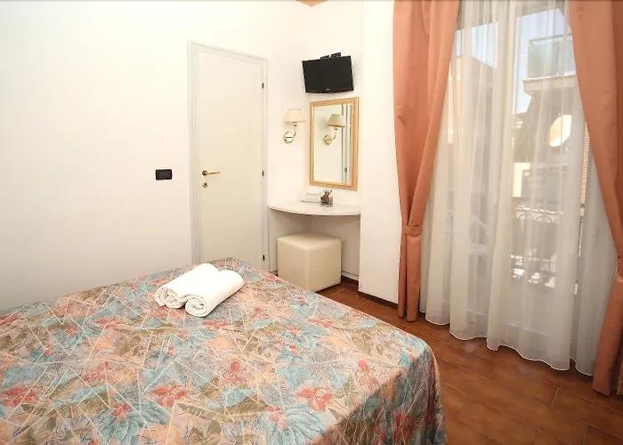 فندق Piccinelli 3*