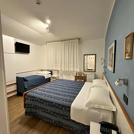 Piccinelli Hotell 3*