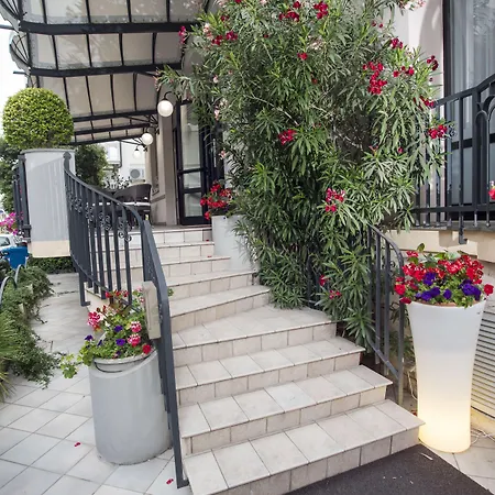 Hotell Piccinelli Rimini