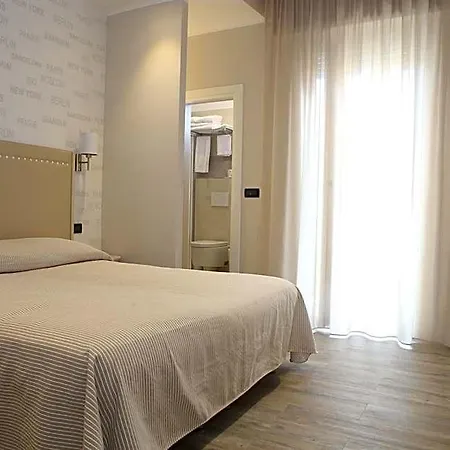 Piccinelli Hotell 3*
