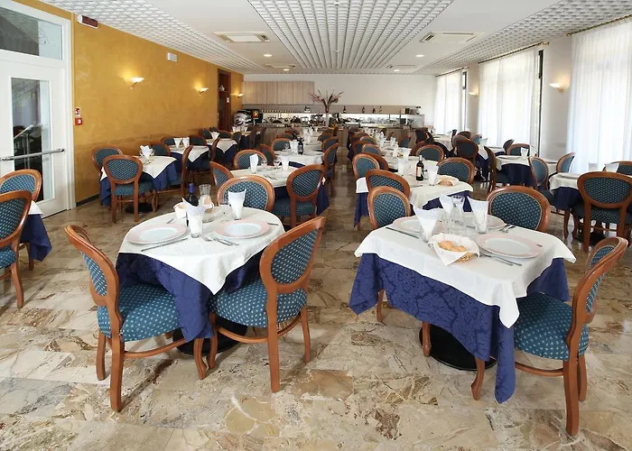 Piccinelli 3* רימיני