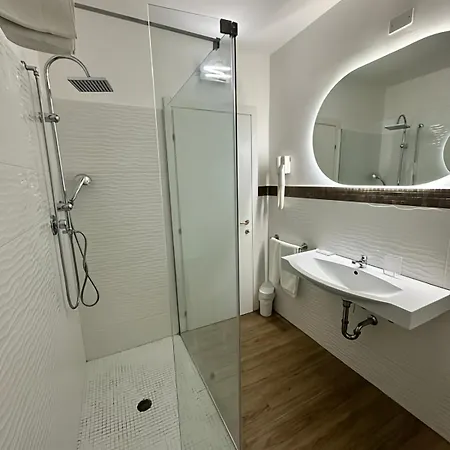 Piccinelli Hotel